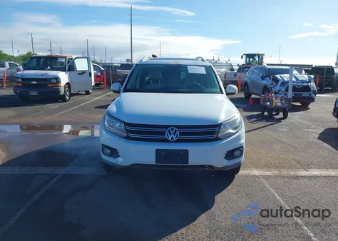 2015 Volkswagen Tiguan Se z USA, uszkodzony, nr VIN WVGAV7AX3FW605755